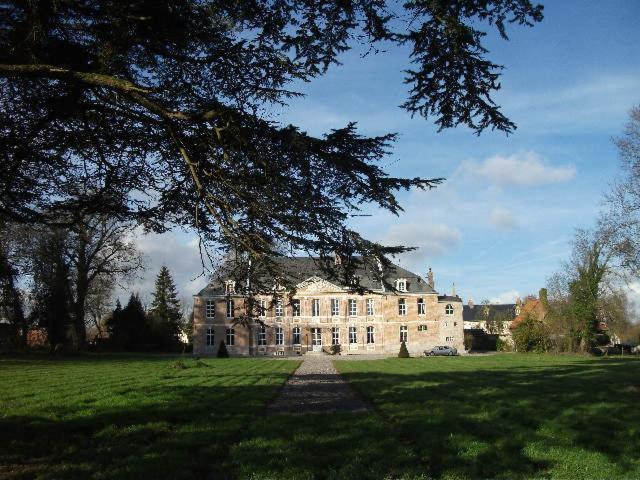 Chateau De Yaucourt Bussus Yaucourt-Bussus Exterior photo