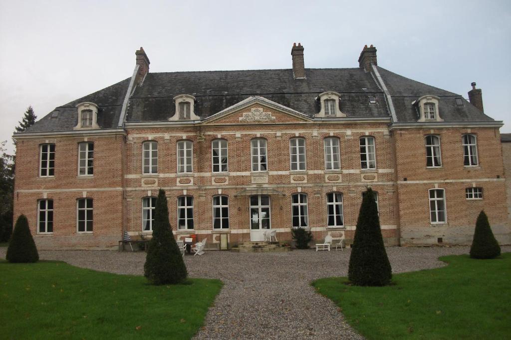 Chateau De Yaucourt Bussus Yaucourt-Bussus Exterior photo